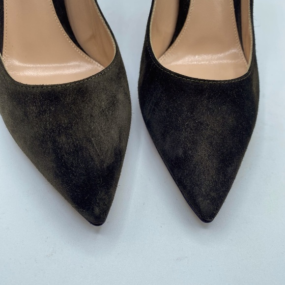 Gianvito Rossi Suede Pumps - Picture 6 of 11